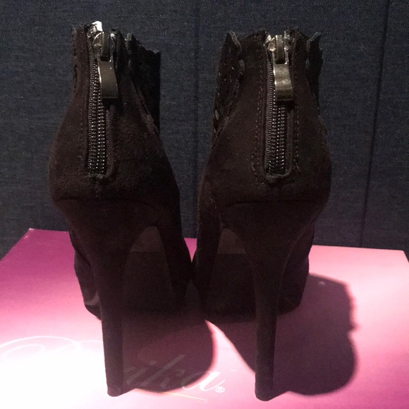 Black booties - Picture 3 of 5